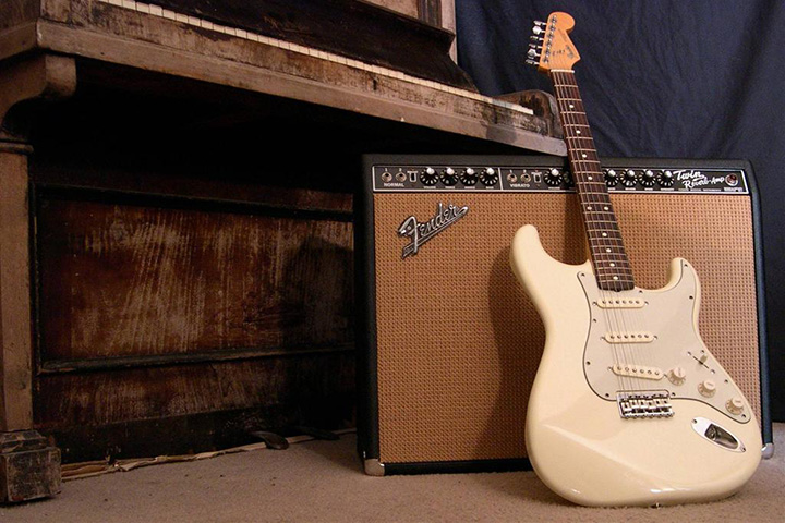 Fender 2